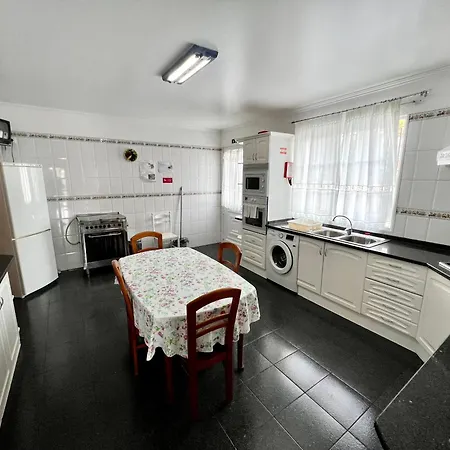 Classic Tranquil Madeiran 4-bedroom Φουνκάλ