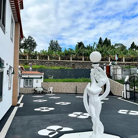 Classic Tranquil Madeiran 4-bedroom Βίλα *