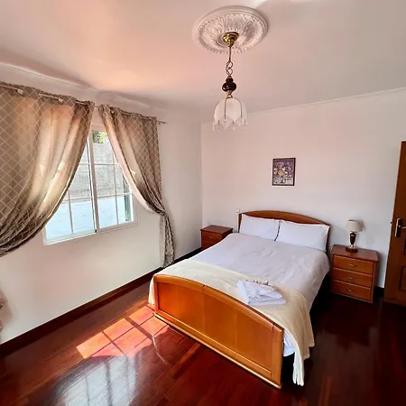 Classic Tranquil Madeiran 4-bedroom