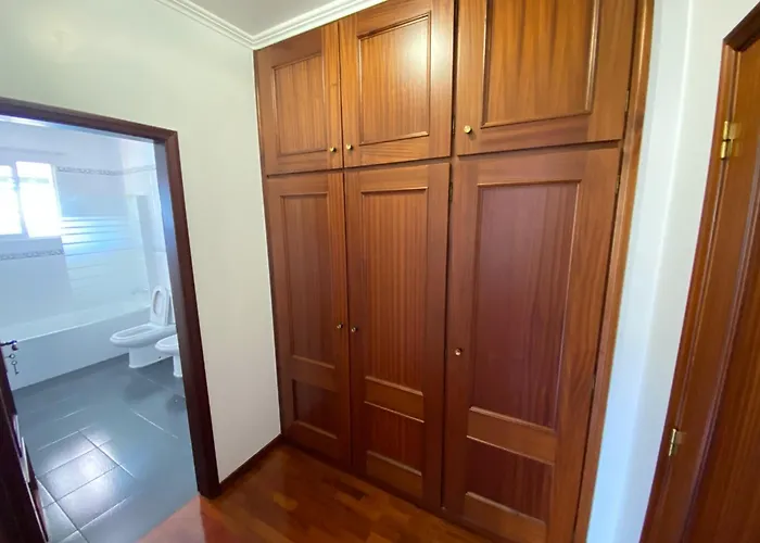 ヴィラ Classic Tranquil Madeiran 4-bedroom フンシャル