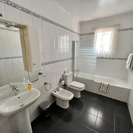 빌라 Classic Tranquil Madeiran 4-bedroom