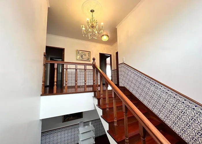 Classic Tranquil Madeiran 4-bedroom 别墅