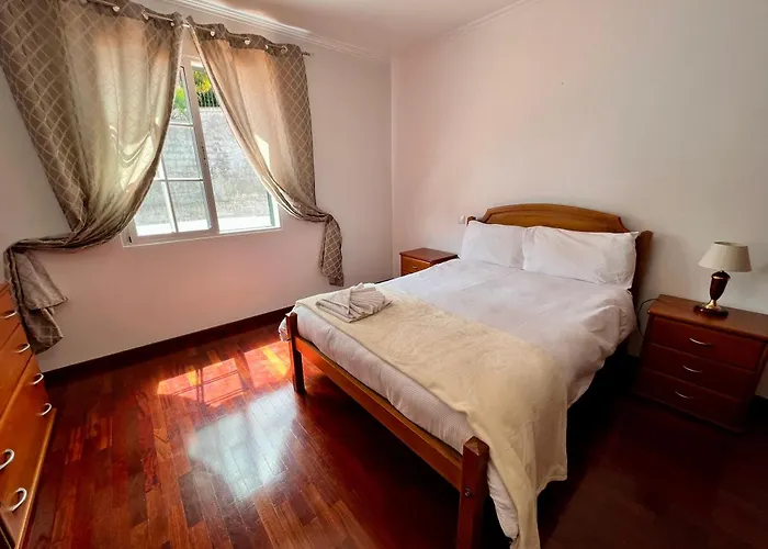 别墅 Classic Tranquil Madeiran 4-bedroom *
