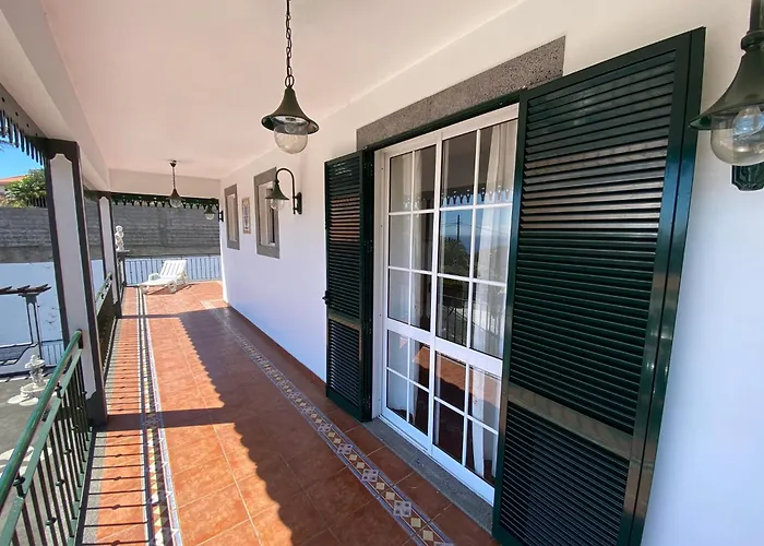 Classic Tranquil Madeiran 4-bedroom * 丰沙尔