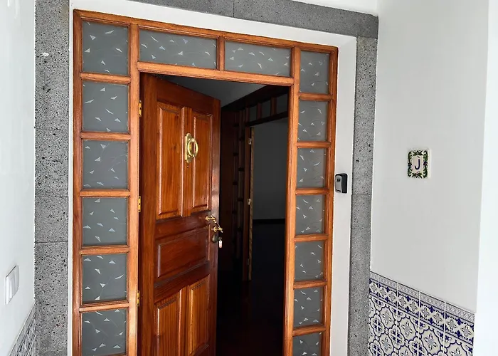 Classic Tranquil Madeiran 4-bedroom *