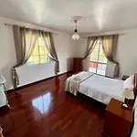 Вилла Classic Tranquil Madeiran 4-bedroom